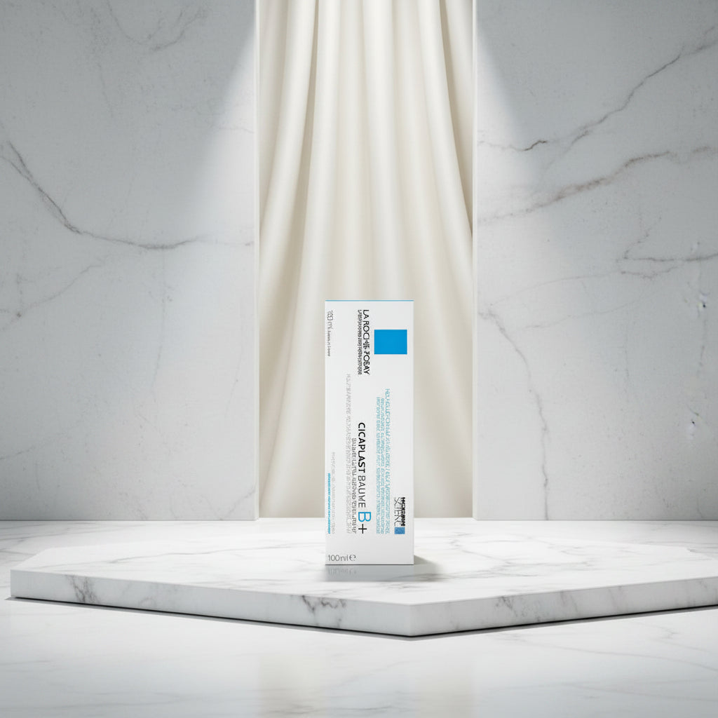 La Roche-Posay Cicapiast Baume B5+ cosmetic packaging card, featuring a white background with blue and black text, a blue square logo block, and the Microbiome Science brand logo.
