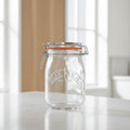 Clear glass jar with airtight lid, Kilner logo, and storage capacity details on a white background.